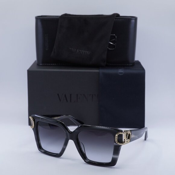 Valentino V-UNO VLS-107A Square Sunglasses -  Translucent Black Swirl\\Grey main image 8